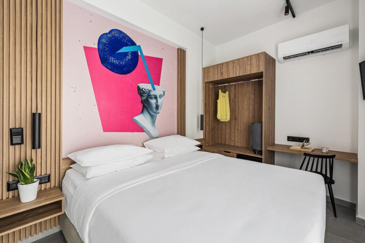 The Q Hotel Atene Esterno foto