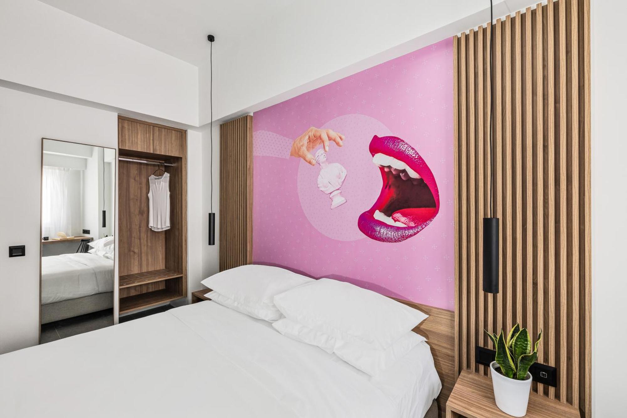 The Q Hotel Atene Esterno foto