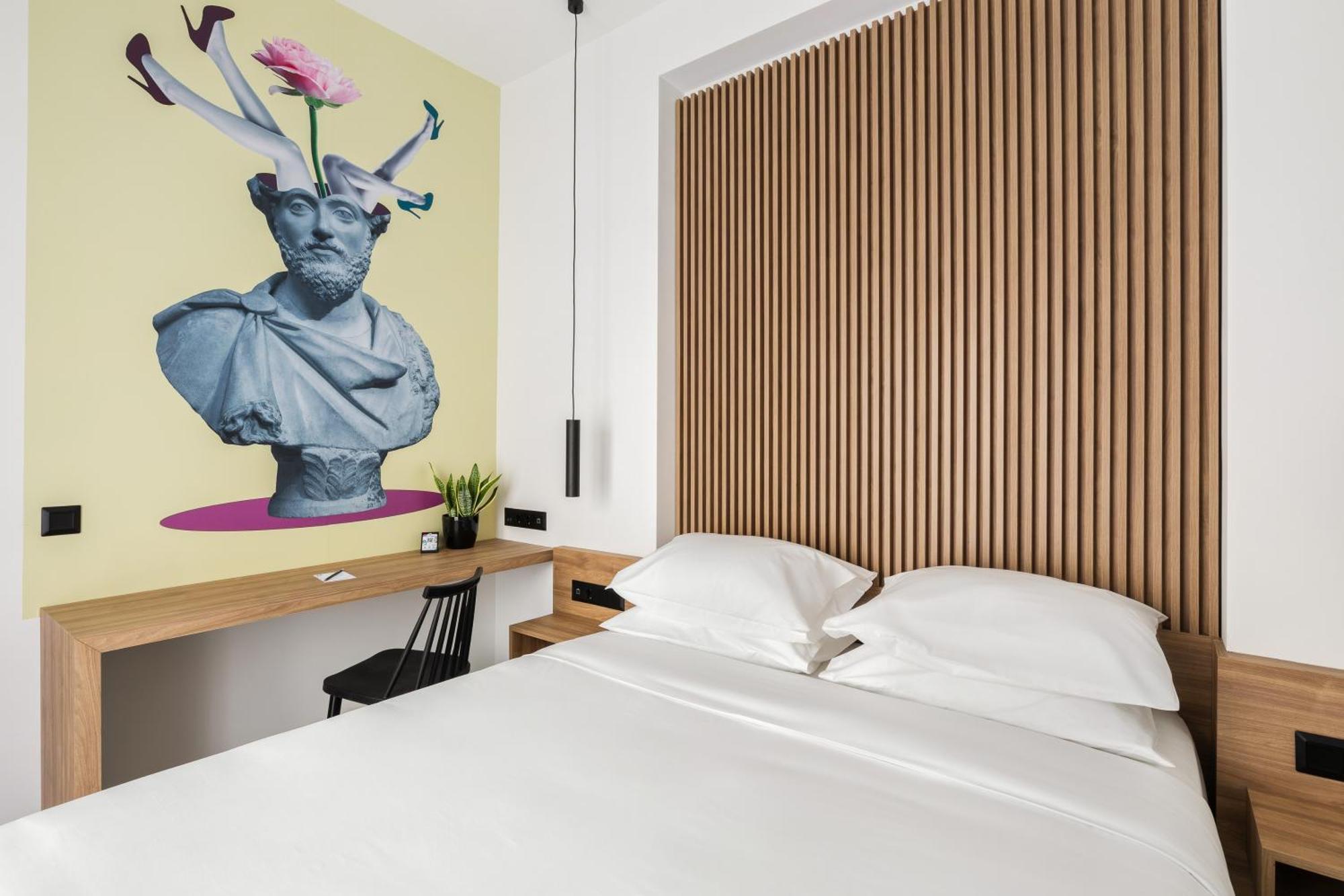 The Q Hotel Atene Esterno foto