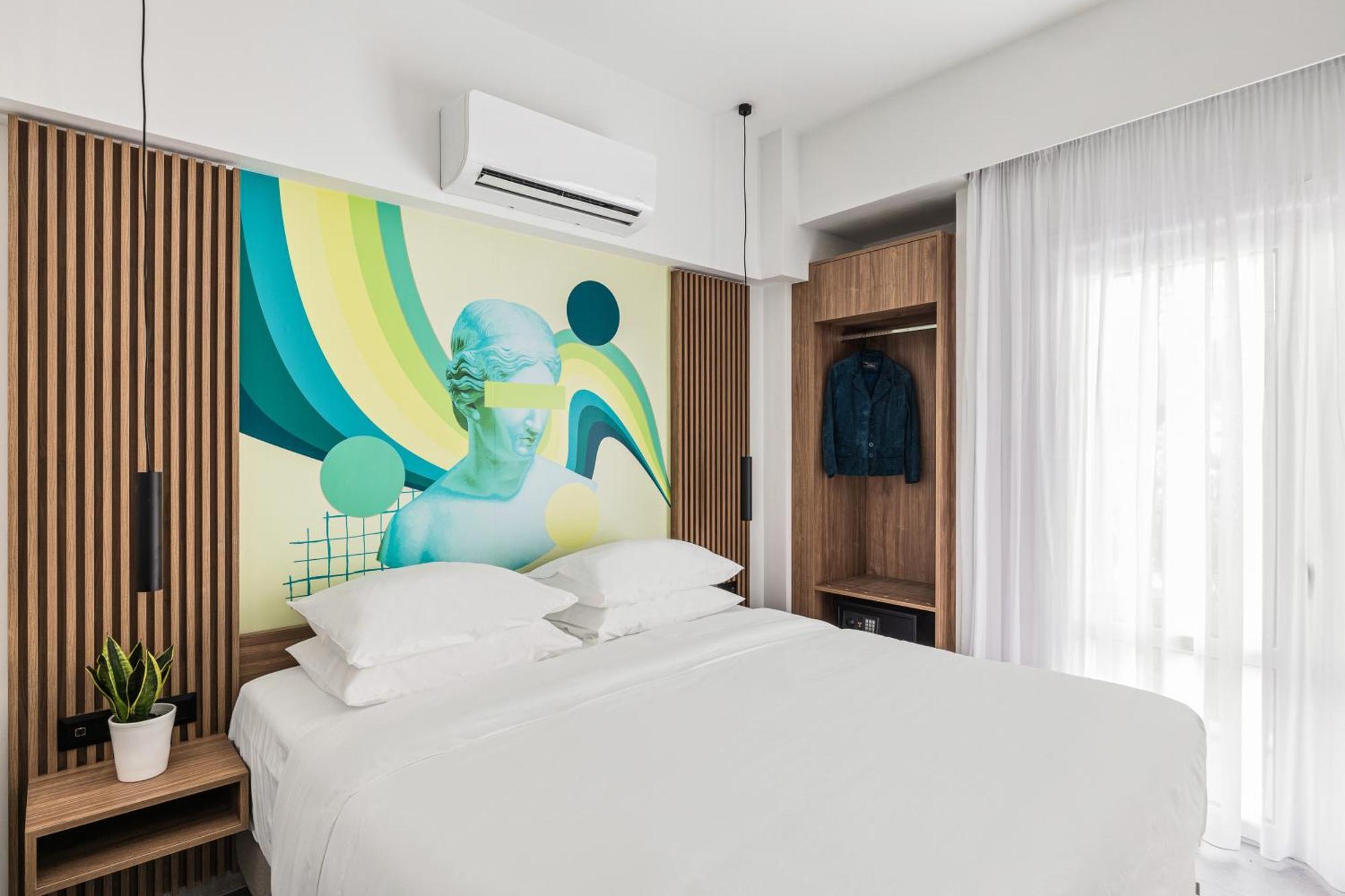 The Q Hotel Atene Esterno foto