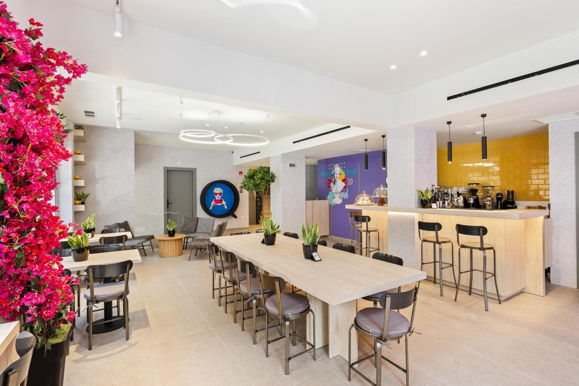 The Q Hotel Atene Esterno foto