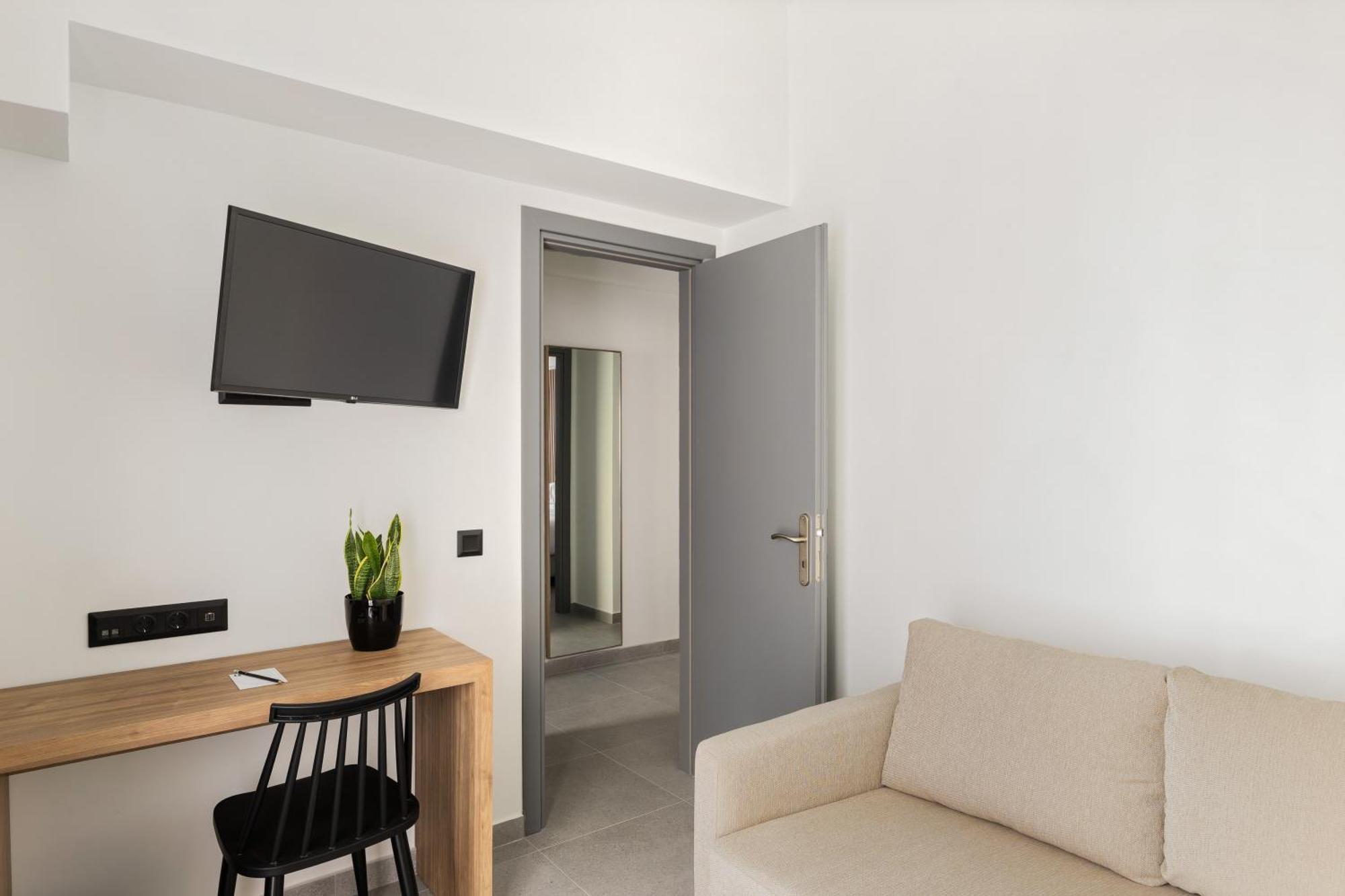 The Q Hotel Atene Esterno foto