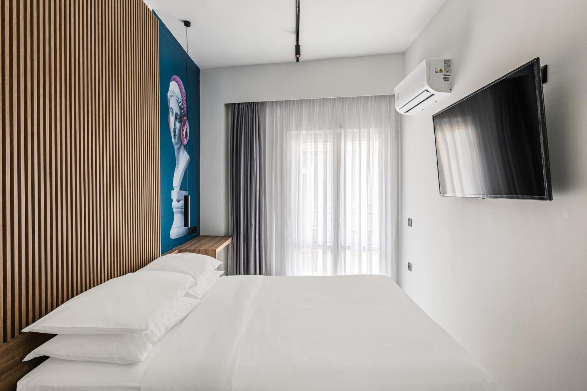 The Q Hotel Atene Esterno foto