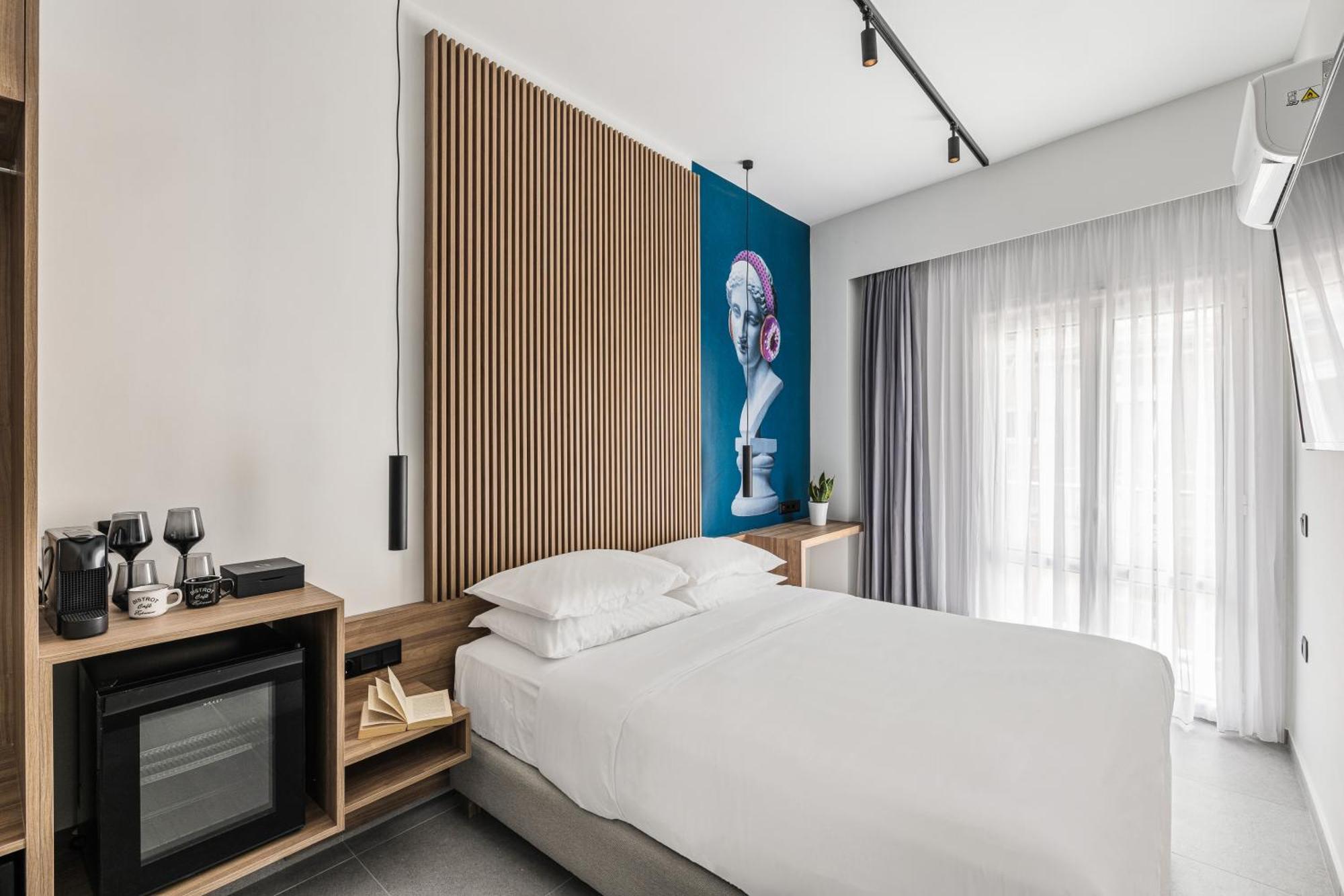 The Q Hotel Atene Esterno foto